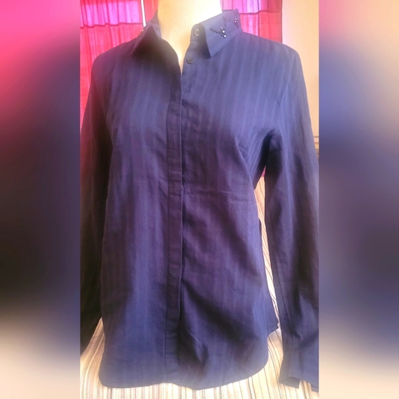 LOFT Navy Softened Shirt - Picture 2 of 8